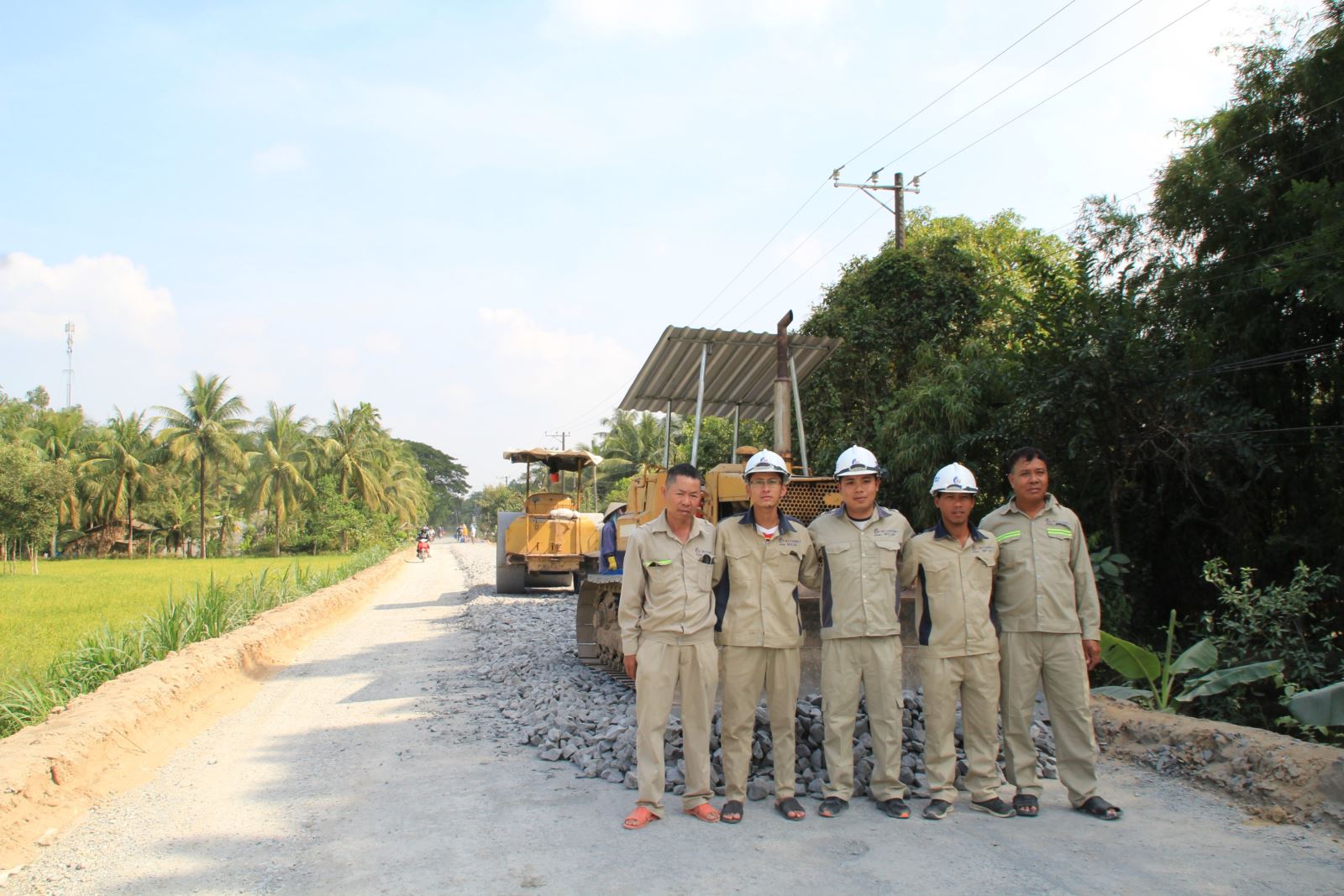 Nâng cấp đường huyện 32, huyện Cầu Kè, tỉnh Trà Vinh